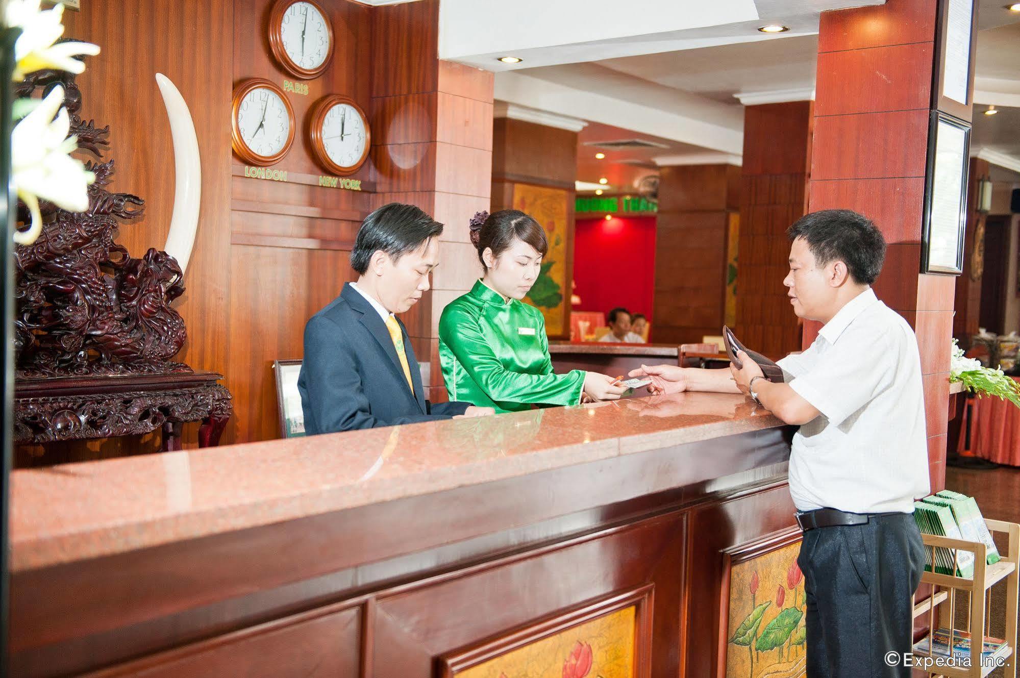 Muong Thanh Vinh Hotel Екстер'єр фото