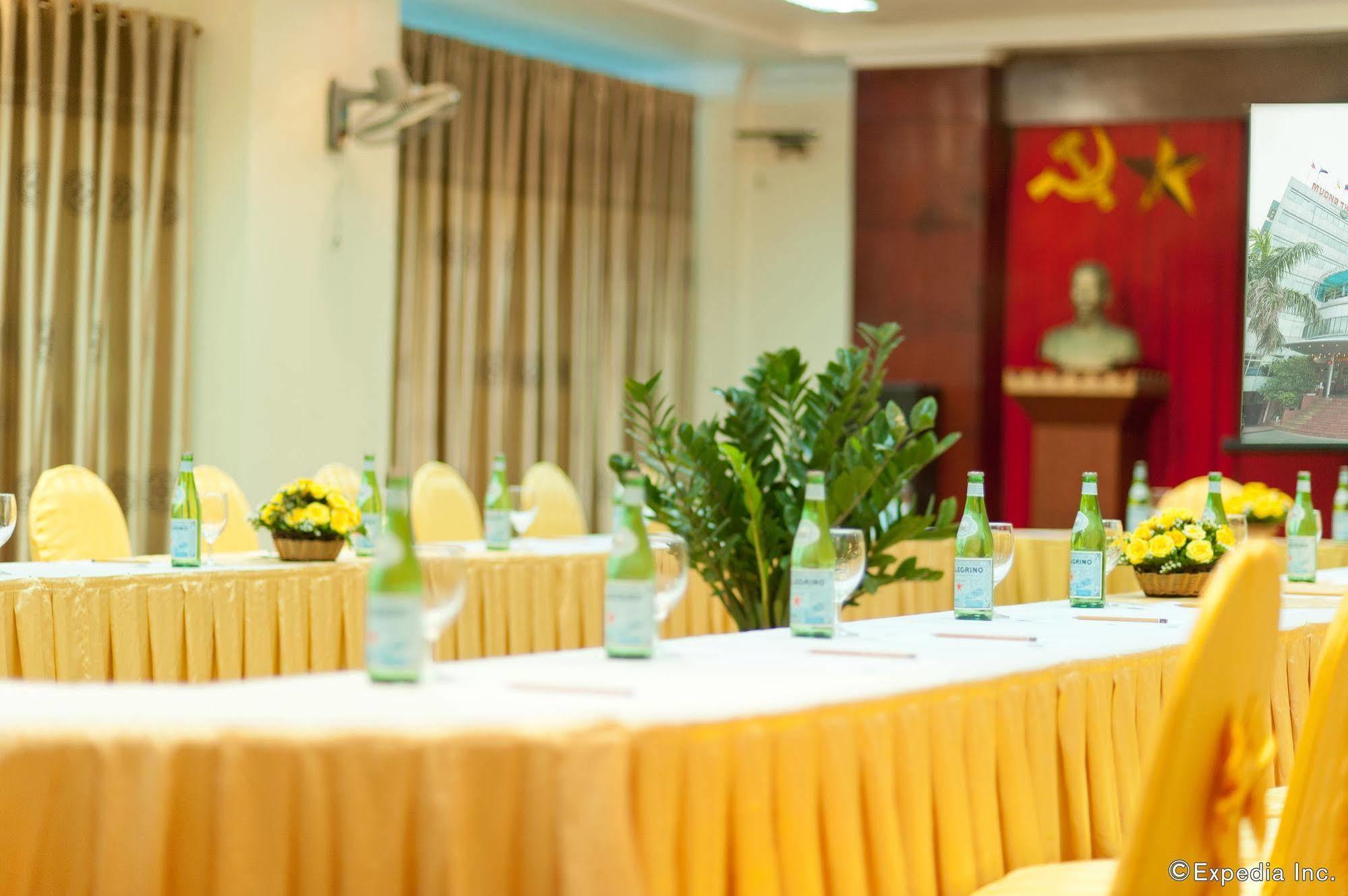 Muong Thanh Vinh Hotel Екстер'єр фото